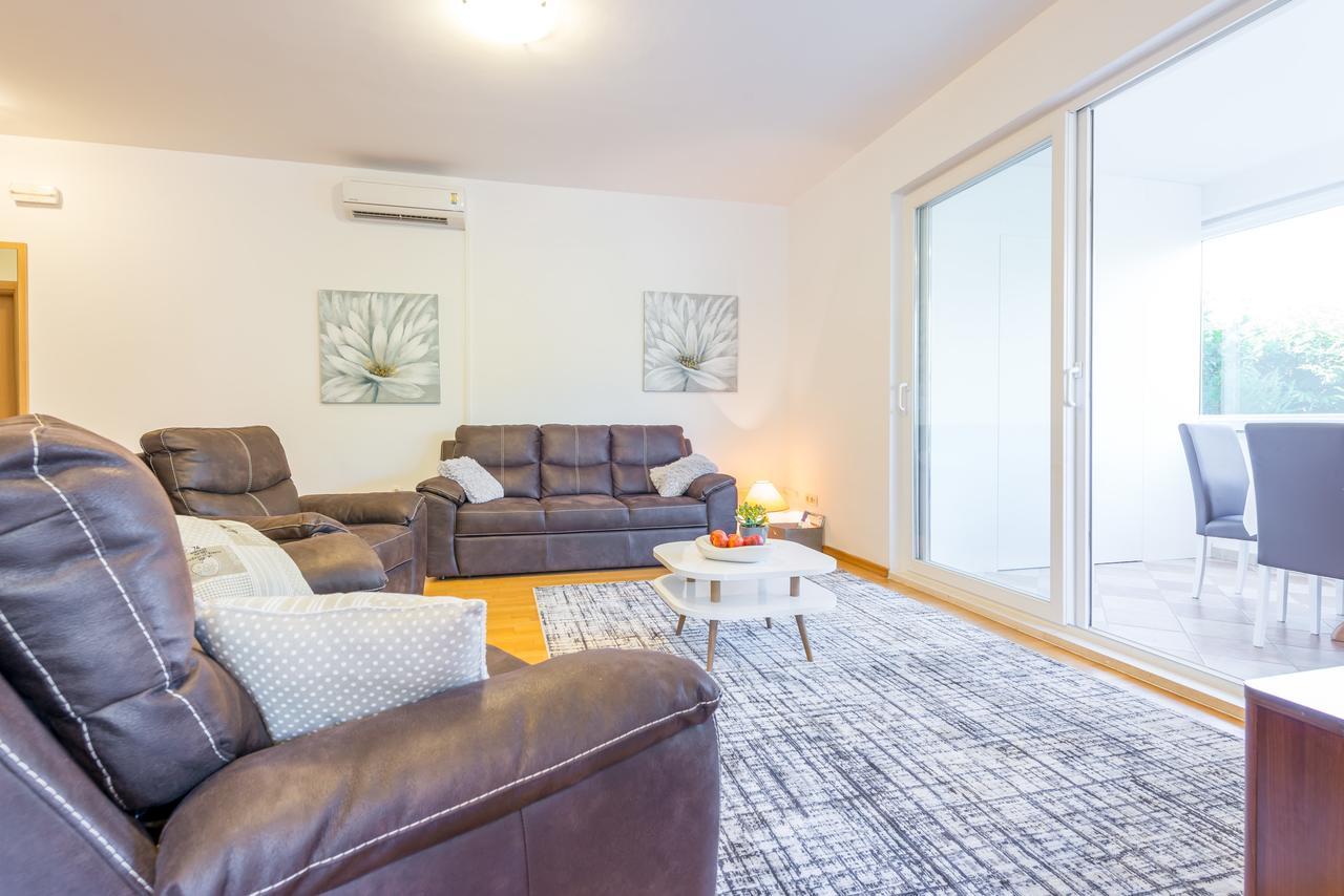 Apartment With Terrace And Mini Pool Green Gold Dubrovnik Eksteriør bilde